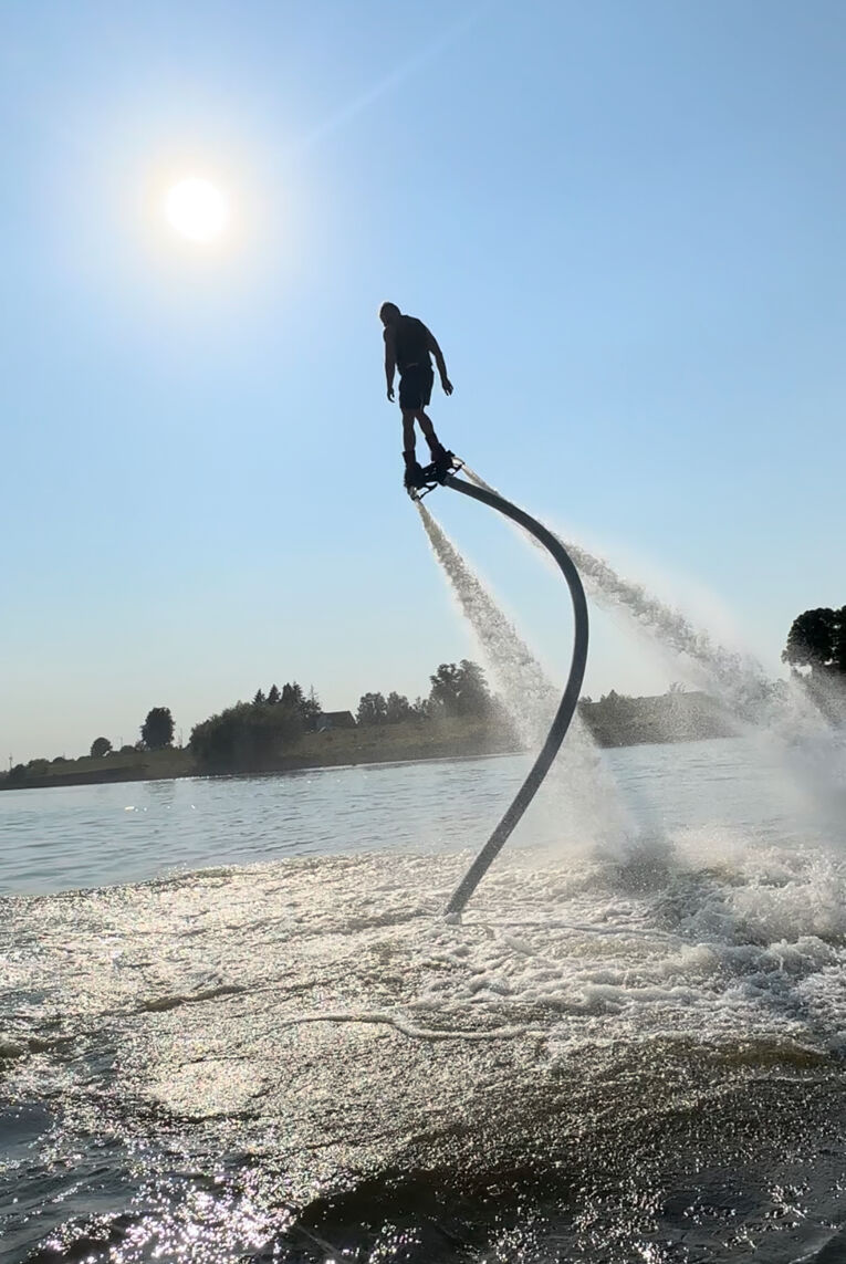 Flyboard_sun