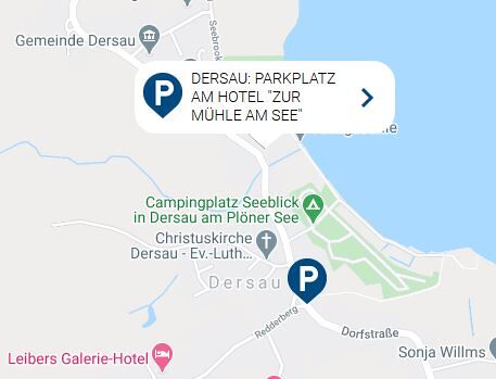 Dersau_Parkplatz am Hotel zur Mühle am See