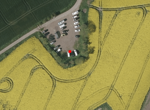 Fehmarn_Parkplatz Gold Hünengrab