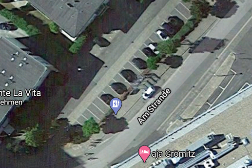 Grömitz_Parkplatz am Strand ggü AJA Hotel