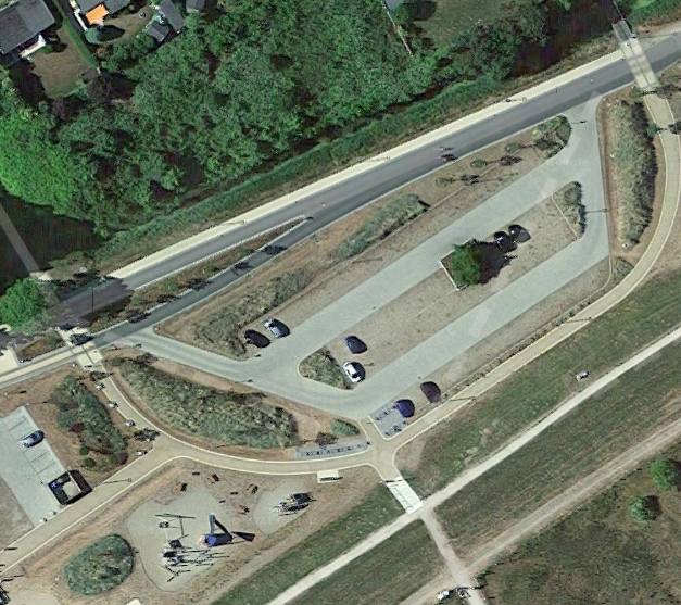 Grömitz_Parkplatz Blankwasserweg am Spielplatz