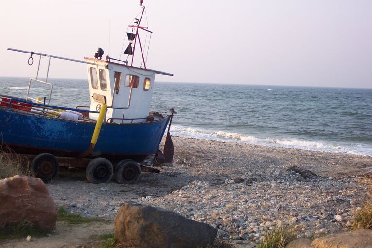 Boot-am-Strand-Hohenfelde