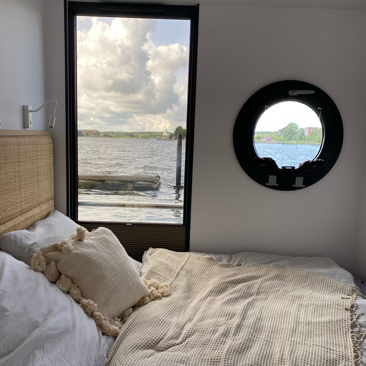 Schlafzimmer auf einem Hausboot